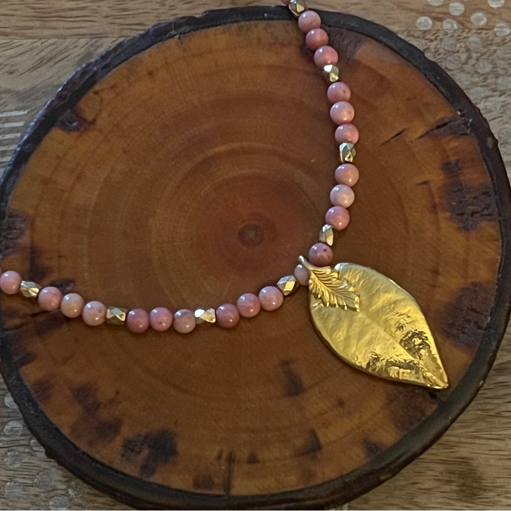 New Beautiful Pink Rhodonite Beaded Necklace With Gold Dipped Leaf Pendant